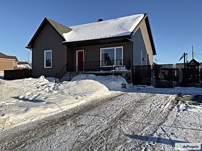 Bungalow for sale Chicoutimi (Chicoutimi-Nord) 4 bedrooms