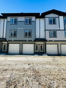 Calgary Townhouse For Rent | Skyview | 3 Bed & 3 bath