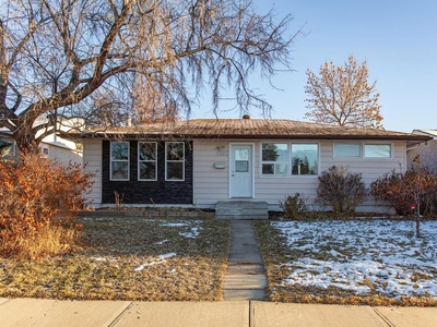 Red Deer Pet Friendly House For Rent | West Park | 3 Bed, 1 Bath On