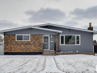 House For Sale In Evansdale, Edmonton, Alberta