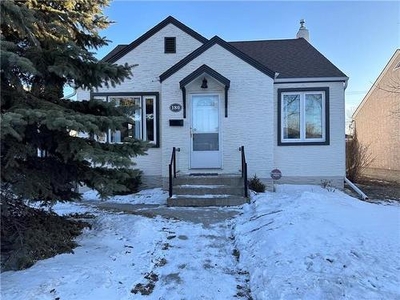 House For Sale In Seven Oaks, Winnipeg, Manitoba