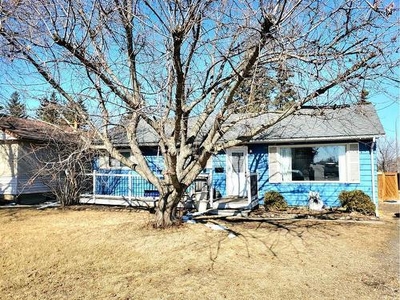 House For Sale In Swanavon, Grande Prairie, Alberta