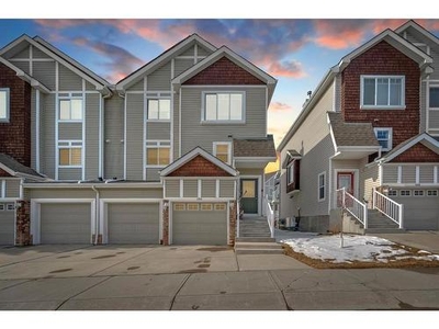 Townhouse For Sale In Calgary, Alberta