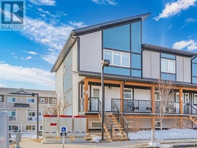 Townhouse For Sale In Evergreen, Saskatoon, Saskatchewan