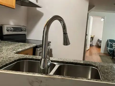 2 BEDROOM BASEMENT NEWLY FULL FURNISHED OWN LAUNDRY IN BRAMPTON