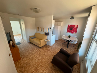 Bel appartement 3 ½ Meublé Métro Papineau / Furnished