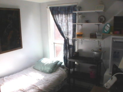 clean furnished room all amenities+ easy access to anywhere