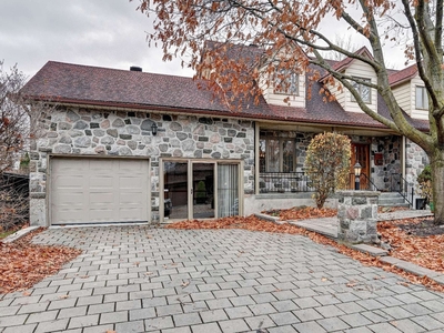 House for sale, 8290 Rue Renard, in Brossard, Canada