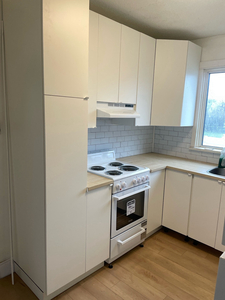 River Heights main floor 2br suite for rent as early as 15 May