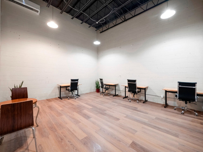 UPSCALE STUDIO / OFFICE SPACE - FIRST AND LAST AT 50% OFF*