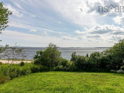 Single-Family in East River Point, Nova Scotia