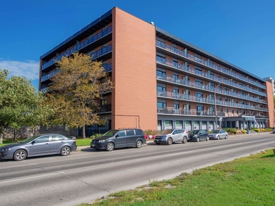 Winnipeg Apartment For Rent | Central St. Boniface | La Tour Eiffel A