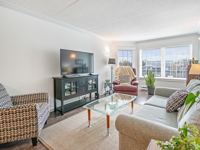 Condo/Apartment for sale, 3420 Frederick Avenue Avenue 216, Niagara, Ontario, in Lincoln, Canada