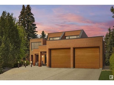House For Sale In Westbrook Estates, Edmonton,