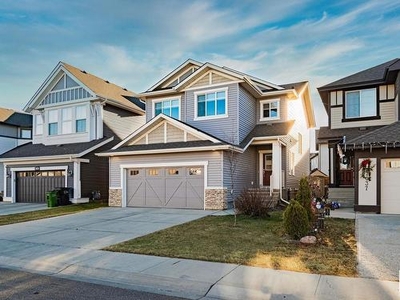 House For Sale In Schonsee, Edmonton, Alberta
