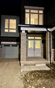 4 Bedrooms Bramd new House for rent available in Brampton