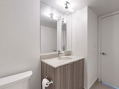 Affordable 2+1 with 2 baths; Yorkville, UofT, Queens Park, Hospitals; Pool Sauna Visitor parking | 955 Bay Street, Toronto