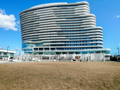 Condo unit for Rent in Mississauga (1 Bedroom 1 Den, 2 baths)