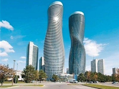Fully Furnished Condo in Mississauga 1 Bed+Den