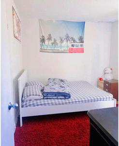 Looking for a female housemate to share a 2bedroom apartment