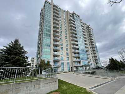 Luxurious 2 bed condo in downtown Kingston- 401-5 Gore St