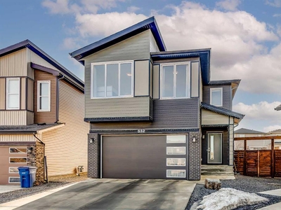 532 Chinook Gate Square Sw, Airdrie, Residential