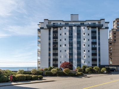 Condo/Apartment for sale, 2246 Bellevue Avenue 101, Greater Vancouver, British Columbia, in West Vancouver, Canada
