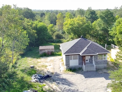 House for sale, 1754Z-1756Z Ch. Morrisson, Saint-Lin/Laurentides, QC J5M1W7, CA, in Saint-Lin-Laurentides, Canada