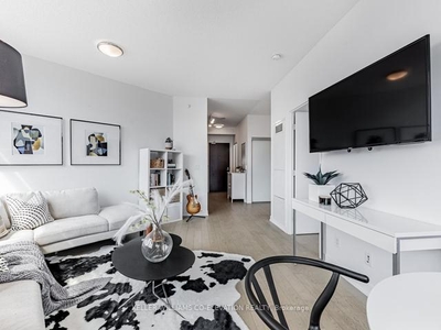 N1109 - 120 Bayview Ave