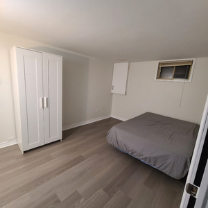 1 bed basement apartment with separate entrance (Etobicoke)
