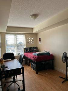 1 bedroom available in Waterloo Condo for sublet