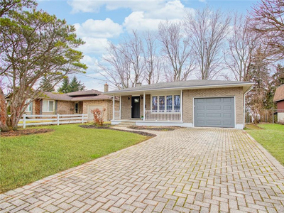 7 Governor Simcoe Drive St. Catharines, Ontario