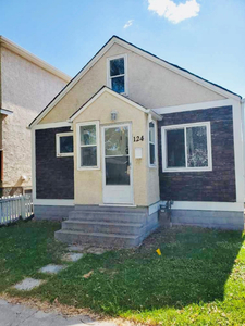 Amazing house for rent in Transcona