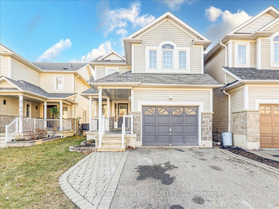 ✨BEAUTIFUL AND SUNNY 3+1 BEDROOM HOME IN BOWMANVILLE!
