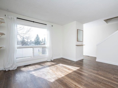 Calgary Pet Friendly Townhouse For Rent | Deer Ridge | UNISON 2 BED TOWNHOUSE AT