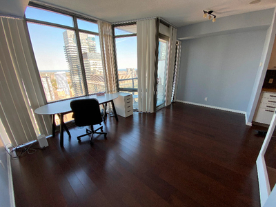Downtown Condo 1 Bedroom at College and Bay
