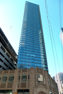 FOR RENT. TORONTO. DOWNTOWN. CONDO APARTMENT 2+1 ( LIKE 3) BEDS