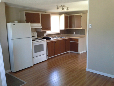 JULY-CLOSE TO QUEBEC UNIVERSITY - ONE-BEDROOM APARTMENT