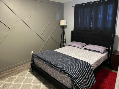 Master bedroom available for rent in a 3 bedroom house Upper