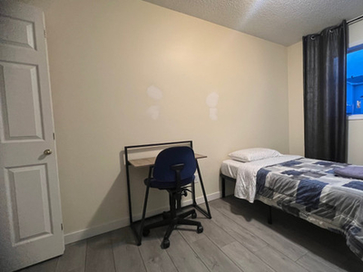 Room for Rent Clareview Close to Costco and Superstore, Walmart