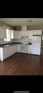 Spacious 2 bedrooms 1 bath available