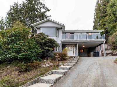 970 FREDERICK PLACE North Vancouver