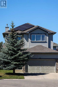 596 Stonegate Road NW Airdrie, Alberta