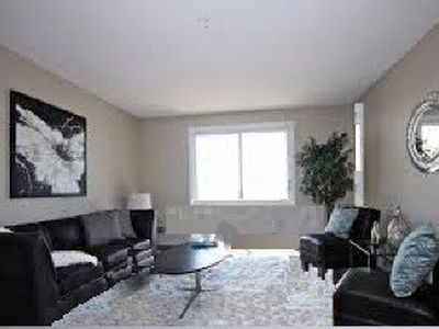 NEWLY RENOVATED Contemporary SW Suite - 2 Bedrooms, 2 FULL Baths