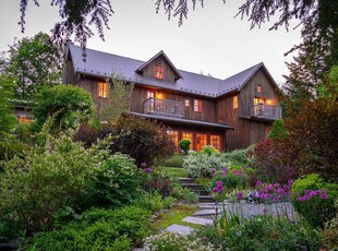 5 bedroom luxury Detached House for sale in Salt Spring Island, British Columbia
