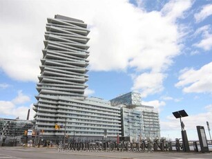 525 - 29 Queens Quay E