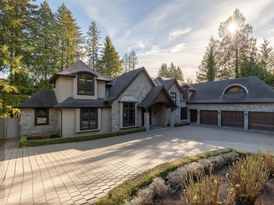 358 SOUTHBOROUGH DRIVE West Vancouver