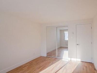 1 Bedroom Apartment Unit Longueuil QC For Rent At 1345