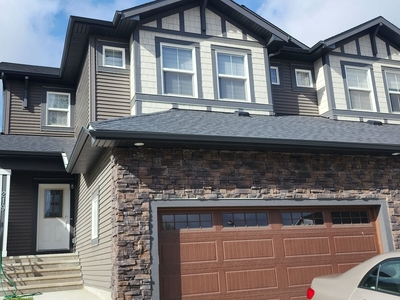Chestermere House For Rent | LOVELY AND SPACIOUS HOME IN