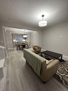 3 Bedroom Apartment Unit Chestermere AB For Rent At 1100